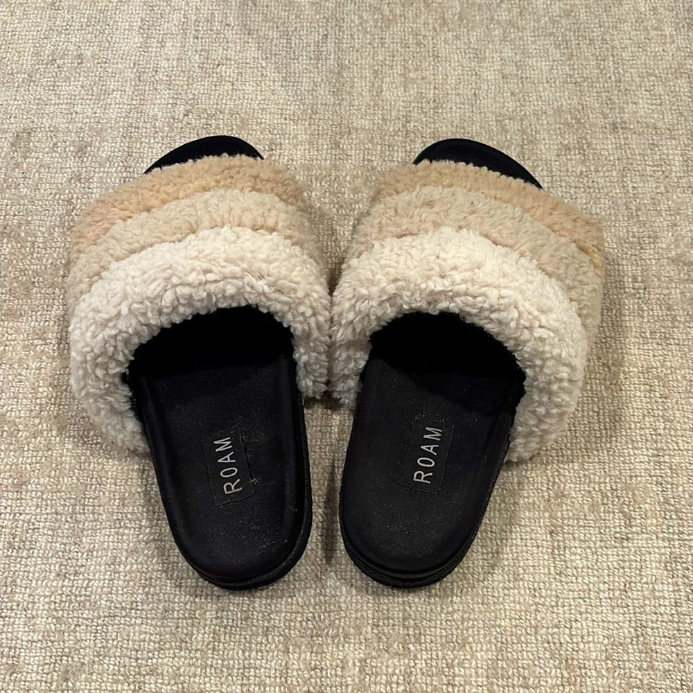 Roam Slippers